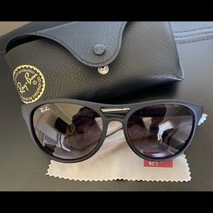 EUC RayBan 58mm Round Sunglasses